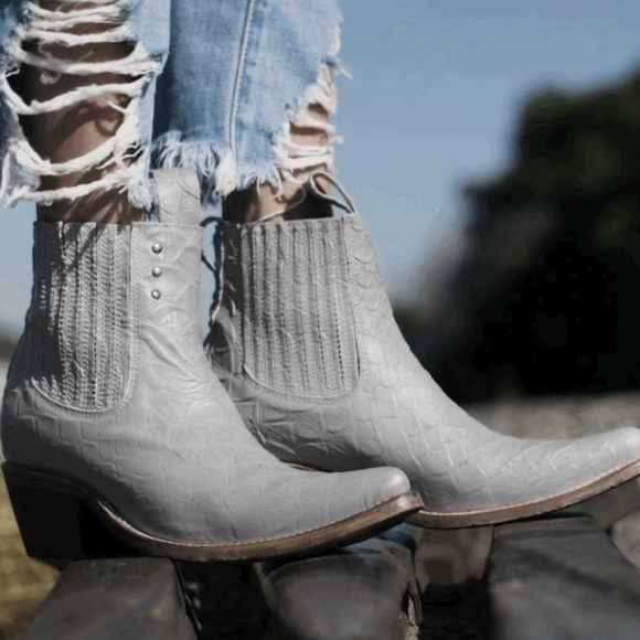 NEW RARE FREEBIRD FAITH MOOD RING ANKLE BOOTIES size 6 - Picture 5 of 16